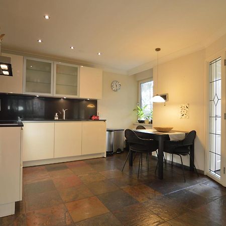 Stunning Villa In Venhorst With Sauna מראה חיצוני תמונה