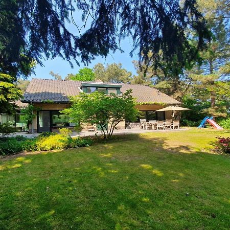 Stunning Villa In Venhorst With Sauna מראה חיצוני תמונה